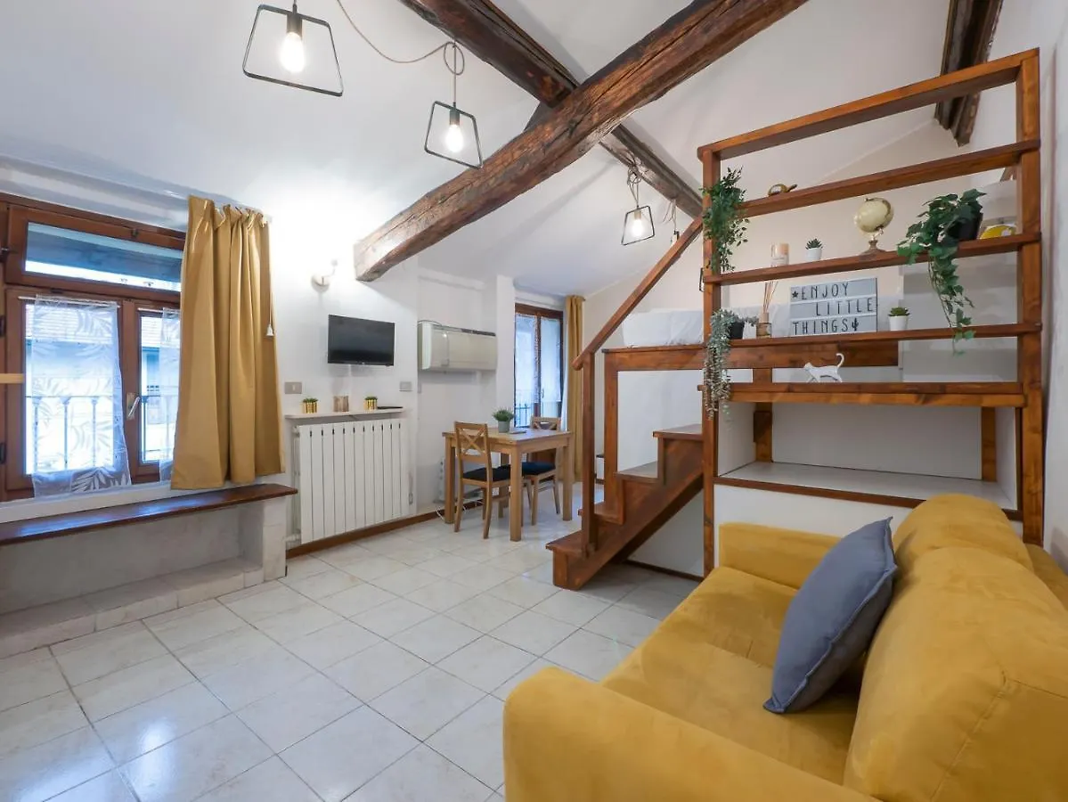 Portello Apartment Lauria 9 Milánó 0*,